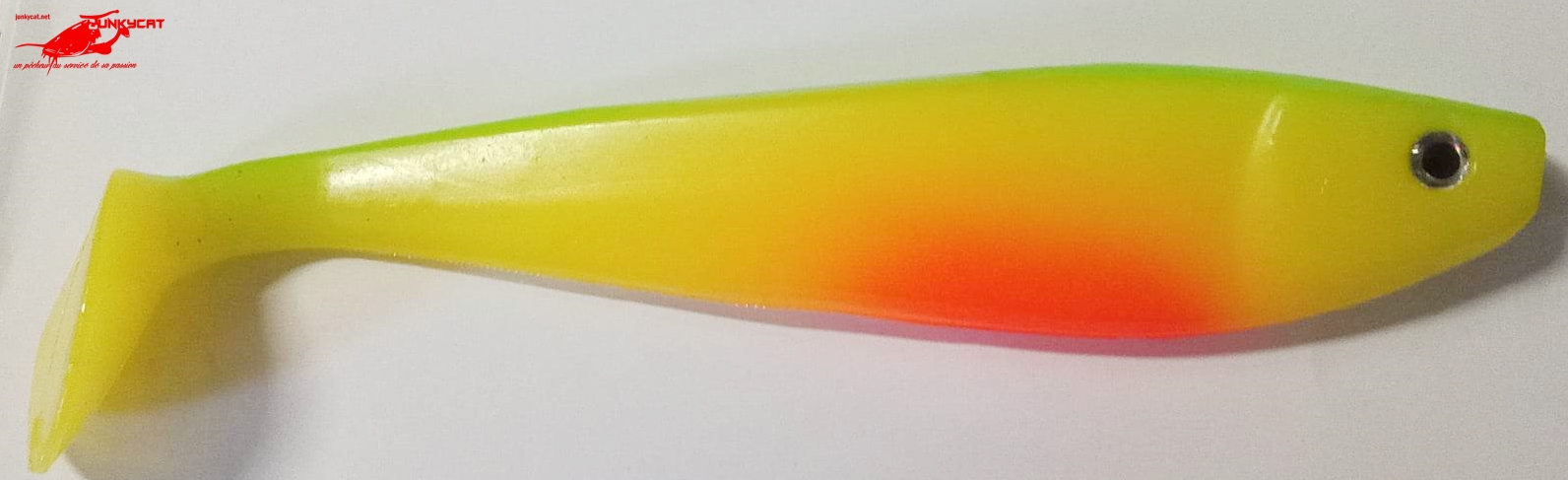 Leurre Silure Shad GT 18 cm Fire tiger DELALANDE